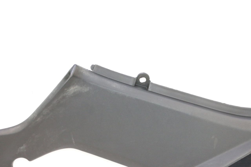 photo de UNTER SITZ VERKLEIDUNG LINKS KYMCO MXU R 250 (2004 - 2010) - Zoom auf Komponenten