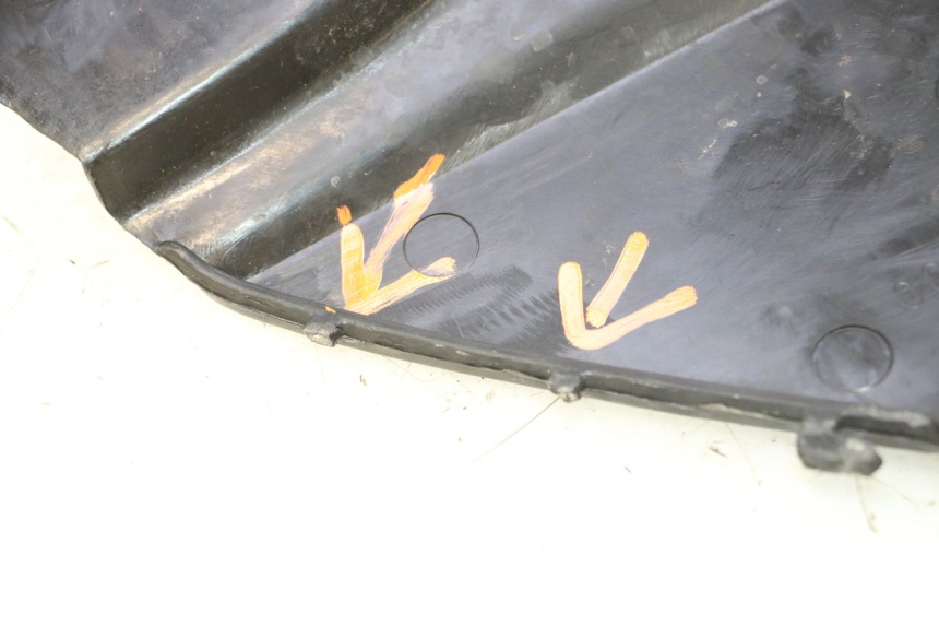 photo de UNTER SITZ VERKLEIDUNG LINKS KYMCO MXU R 250 (2004 - 2010) - Oberflächenzustand und Material