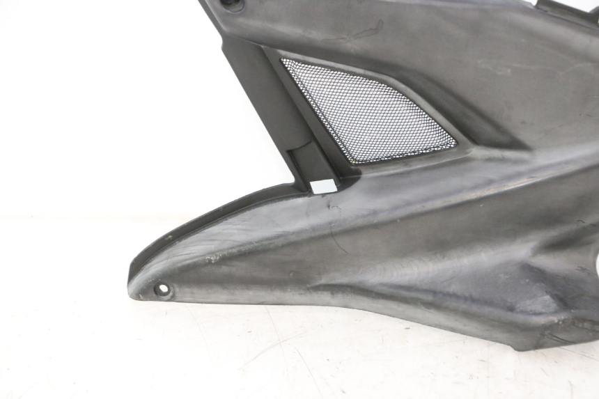 photo de UNTER SITZ VERKLEIDUNG LINKS MBK NITRO 50 (2004 - 2008) - Details der Befestigungspunkte