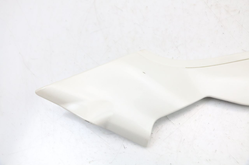 photo de UNTER SITZ VERKLEIDUNG LINKS MOTO GUZZI NORGE 8V GT 1200 (2011 - 2016) - Detailansicht des Bauteils