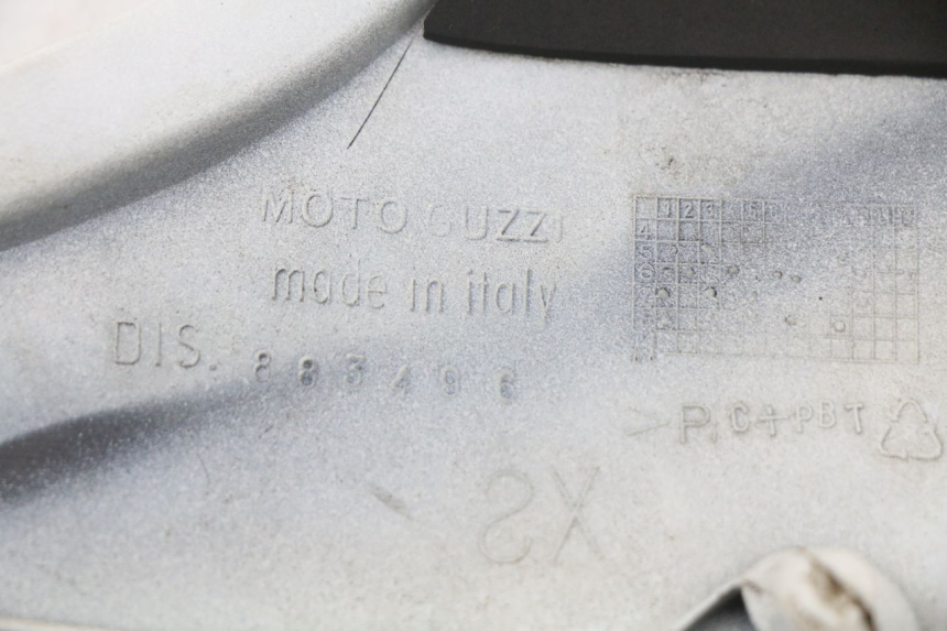 photo de UNTER SITZ VERKLEIDUNG LINKS MOTO GUZZI NORGE 8V GT 1200 (2011 - 2016) - Oberflächenzustand und Material