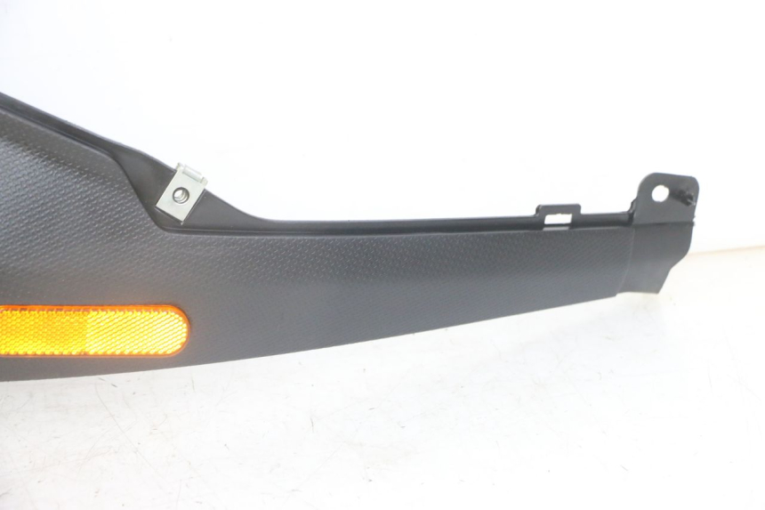 photo de UNTER SITZ VERKLEIDUNG LINKS PIAGGIO NRG POWER PUREJET 50 (2018 - 2021) - Oberflächenzustand und Material