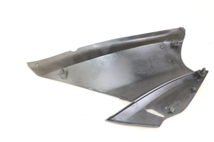 photo de UNTER SITZ VERKLEIDUNG LINKS HONDA NTV DEAUVILLE ABS 700 (2007 - 2016) - Gesamtansicht des Produkts