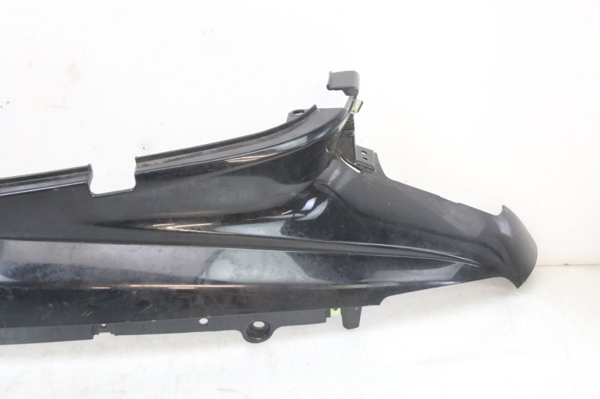 photo de LINKS UNTER DEM LINKEN SITZ PEUGEOT DJANGO 125 (2014 - 2017) - Alternative Perspektive