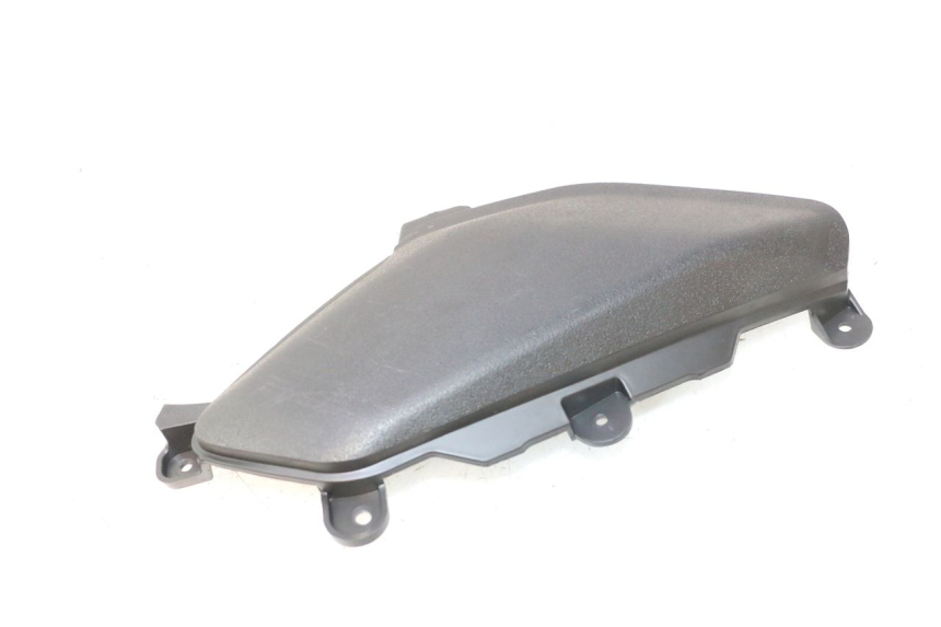 photo de UNTER SITZ VERKLEIDUNG LINKS JM MOTORS R-MAX TECH 50 (2024 - 2026) - Zoom auf Gebrauchszustand