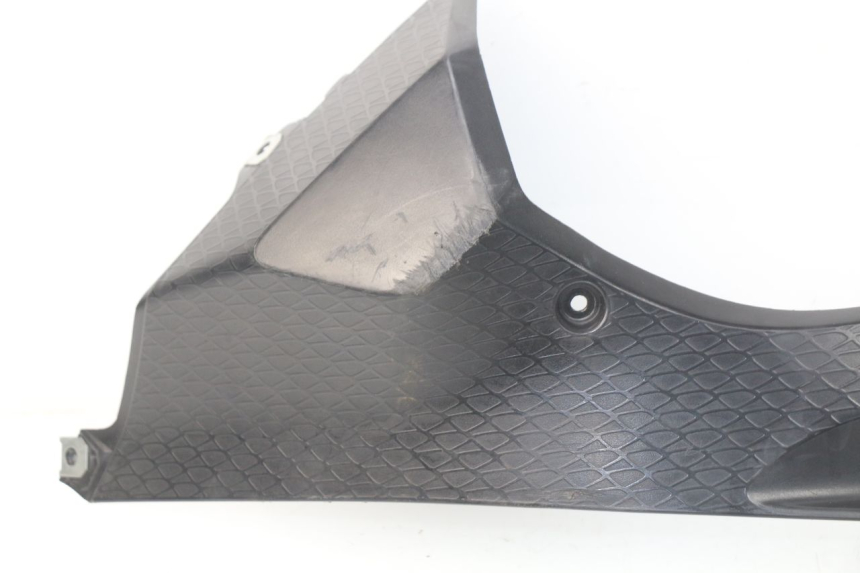 photo de UNTER SITZ VERKLEIDUNG LINKS BMW S RR ABS S1000RR 1000 (2009 - 2011) - Details der Befestigungspunkte