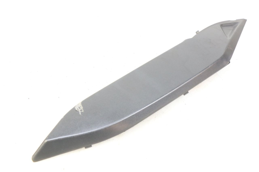 photo de LINKS UNTER DEM LINKEN SITZ DAELIM S3 125 (2010 - 2017) - Detailansicht des Bauteils