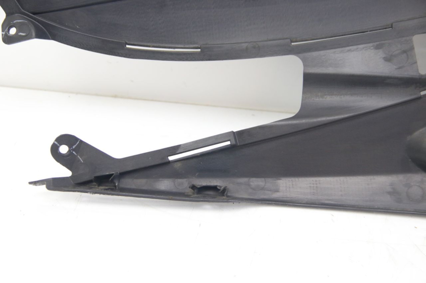 photo de LINKS UNTER DEM LINKEN SITZ SUZUKI SIXTEEN 125 (2008 - 2010) - Charakteristische Merkmale