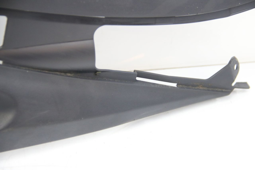 photo de LINKS UNTER DEM LINKEN SITZ SUZUKI SIXTEEN 125 (2008 - 2010) - Alternative Perspektive