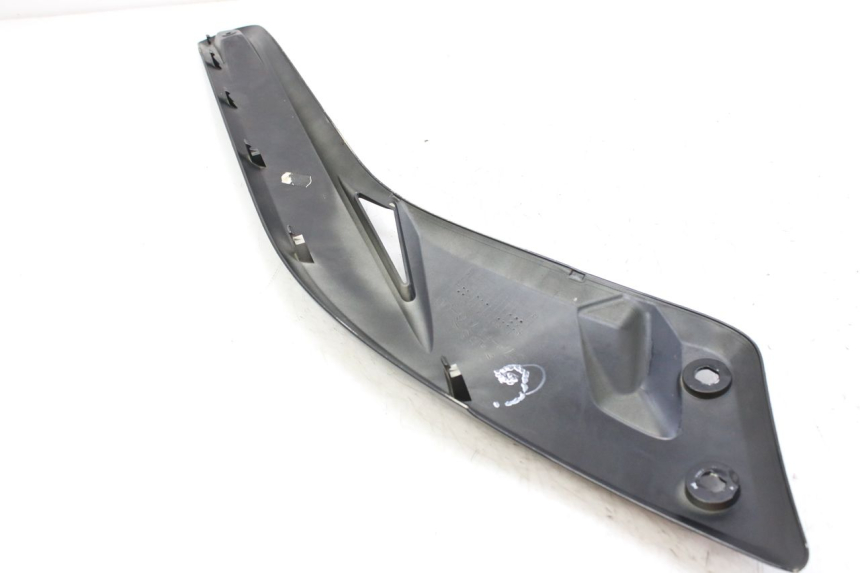 photo de LINKS UNTER DEM LINKEN SITZ MBK SKYCRUISER 125 (2010 - 2013) - Alternative Perspektive