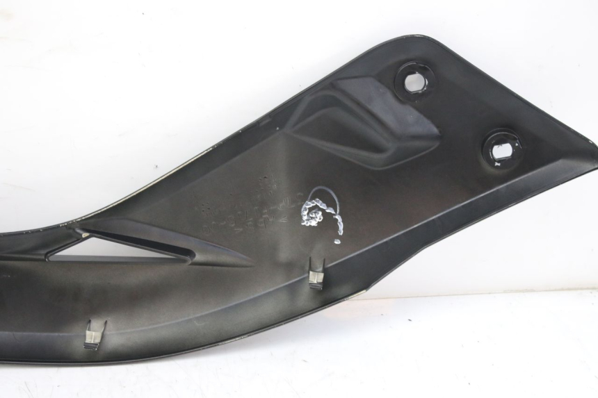 photo de LINKS UNTER DEM LINKEN SITZ MBK SKYCRUISER 125 (2010 - 2013) - Gesamtansicht des Produkts