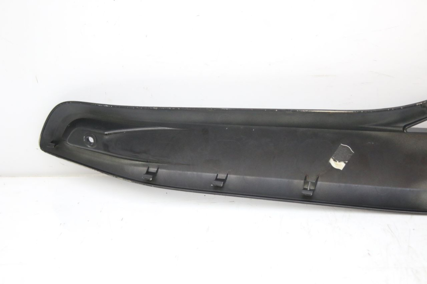 photo de LINKS UNTER DEM LINKEN SITZ MBK SKYCRUISER 125 (2010 - 2013) - Details der Befestigungspunkte