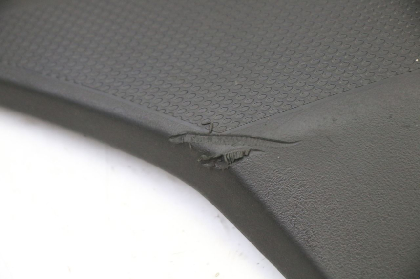 photo de UNTER SITZ VERKLEIDUNG LINKS GILERA SMT SUPERMOTARD 50 (2009 - 2017) - Alternative Perspektive