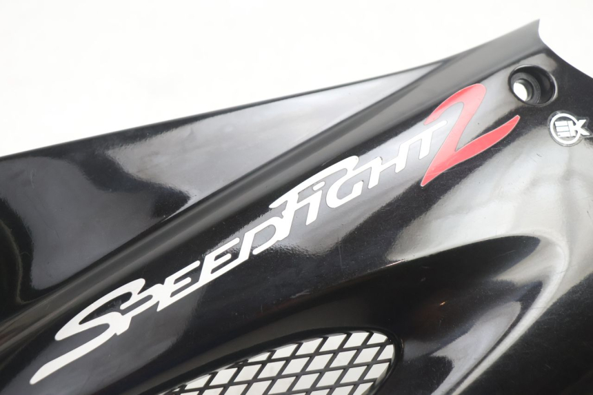 photo de UNTER SITZ VERKLEIDUNG LINKS PEUGEOT SPEEDFIGHT 2 AC 50 (2000 - 2009) - Detailansicht des Bauteils