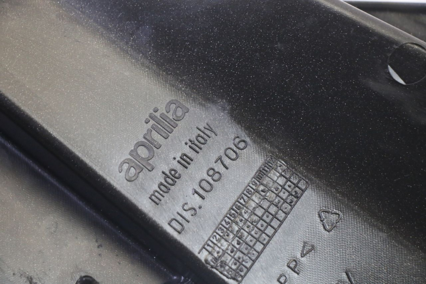 photo de LINKS UNTER DEM LINKEN SITZ APRILIA SR R 2T LC 50 (2018 - 2021) - Technische Nahaufnahme