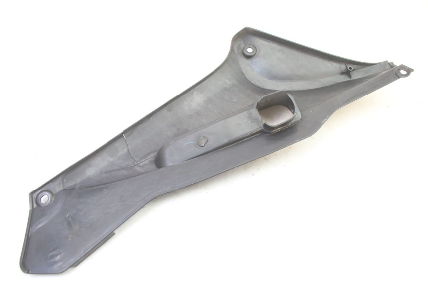 photo de UNTER SITZ VERKLEIDUNG LINKS HONDA ST PAN EUROPEAN 1300 (2002 - 2013) - Technische Nahaufnahme