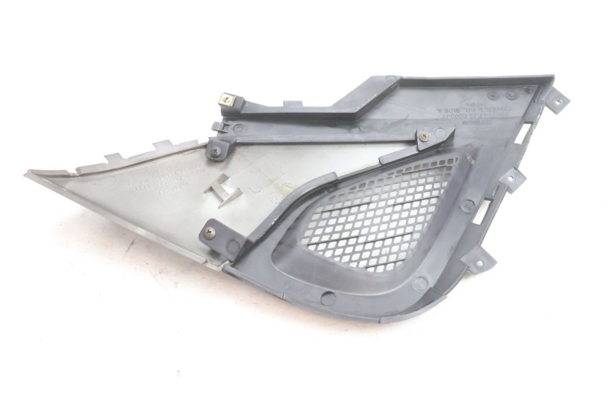 photo de UNTER SITZ VERKLEIDUNG LINKS KYMCO SUPER 8 2T 50 (2007 - 2013) - Oberflächenzustand und Material