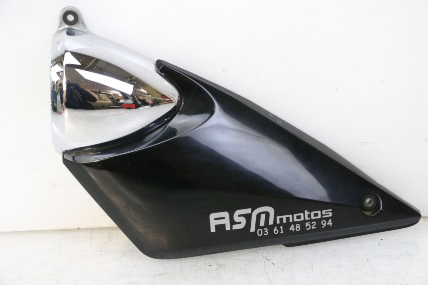 photo de LINKS UNTER DEM LINKEN SITZ SUZUKI GSF S BANDIT 600 (2000 - 2004) - Hauptansicht