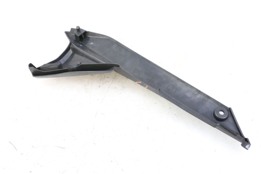 photo de UNTER SITZ VERKLEIDUNG LINKS SUZUKI GSX F GSXF 650 (2007 - 2015) - Zoom auf Gebrauchszustand