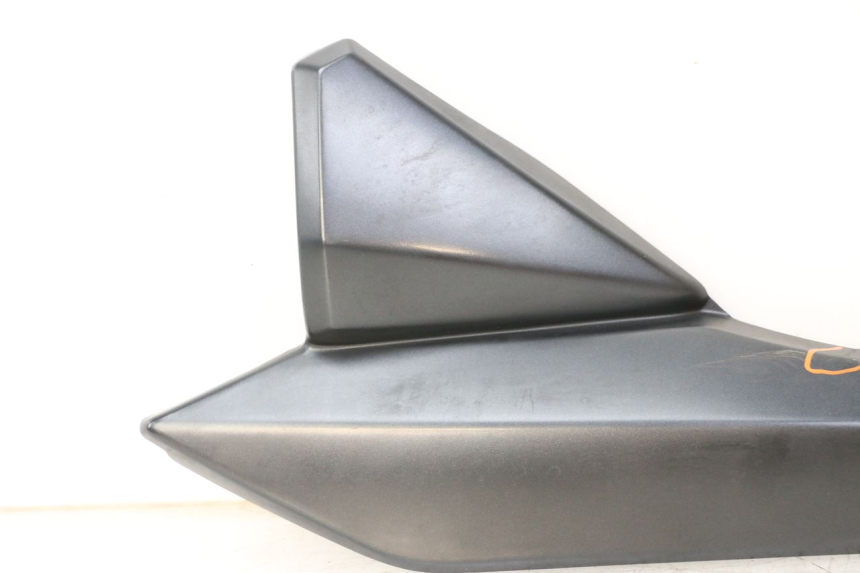 photo de UNTER SITZ VERKLEIDUNG LINKS SUZUKI GSX F GSXF 650 (2007 - 2015) - Oberflächenzustand und Material