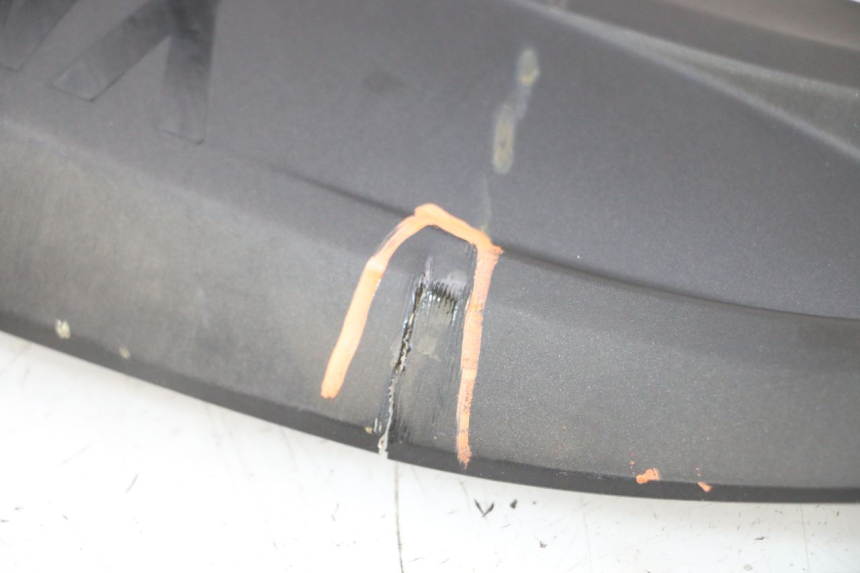 photo de LINKS UNTER DEM LINKEN SITZ YAMAHA X-MAX XMAX 125 (2010 - 2013) - Kennzeichnungen und Originalreferenzen