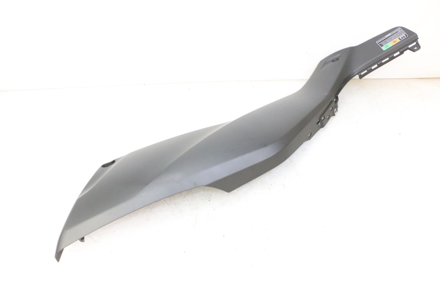 photo de UNTER SITZ VERKLEIDUNG LINKS YAMAHA XMAX X-MAX 125 (2021 - 2025) - Weitere Ansicht des Artikels