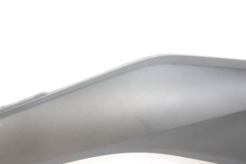 photo de UNTER SITZ VERKLEIDUNG LINKS YAMAHA XMAX X-MAX 125 (2021 - 2025) - Detaillierte Sichtprüfung