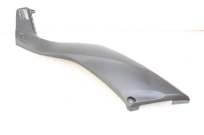 photo de UNTER SITZ VERKLEIDUNG LINKS YAMAHA XMAX X-MAX 125 (2021 - 2025) - Oberflächenzustand und Material