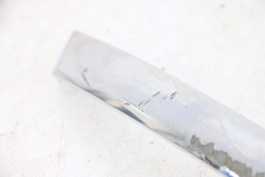 photo de UNTER SITZ VERKLEIDUNG LINKS PIAGGIO X8 125 (2004 - 2007) - Technische Nahaufnahme