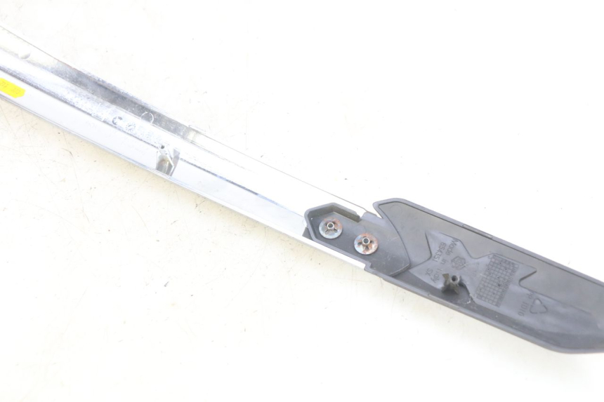 photo de LINKS UNTER DEM LINKEN SITZ PIAGGIO XEVO - X EVO 125 (2007 - 2017) - Detailansicht des Bauteils