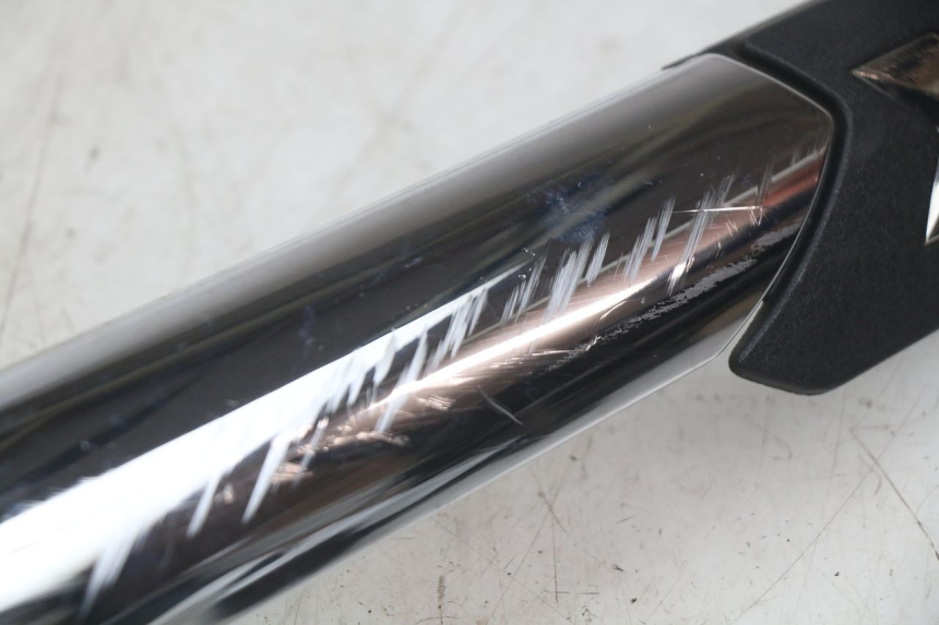 photo de LINKS UNTER DEM LINKEN SITZ PIAGGIO XEVO - X EVO 125 (2007 - 2017) - Gesamtansicht des Produkts