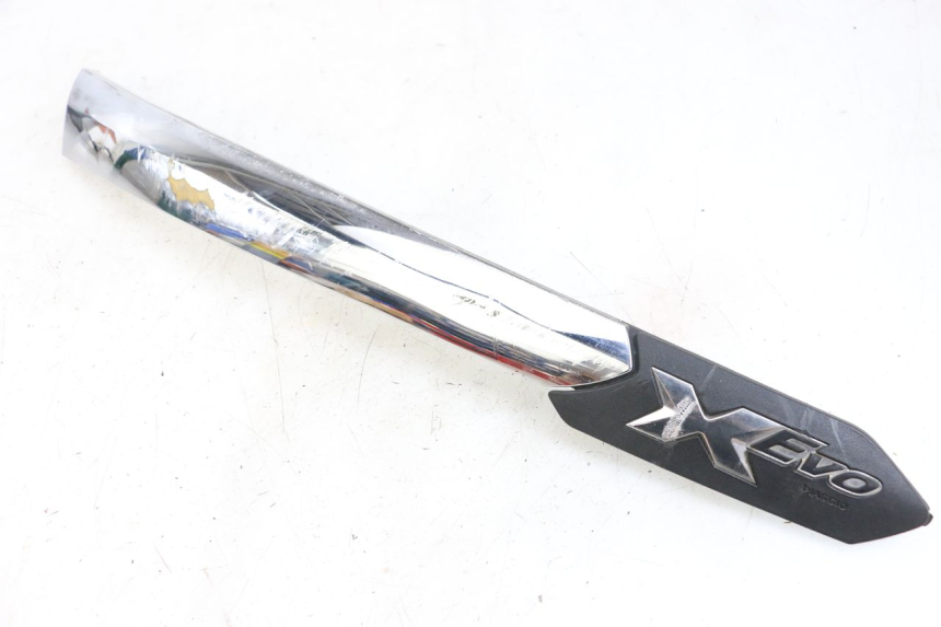 photo de LINKS UNTER DEM LINKEN SITZ PIAGGIO XEVO - X EVO 125 (2007 - 2017) - Hauptansicht