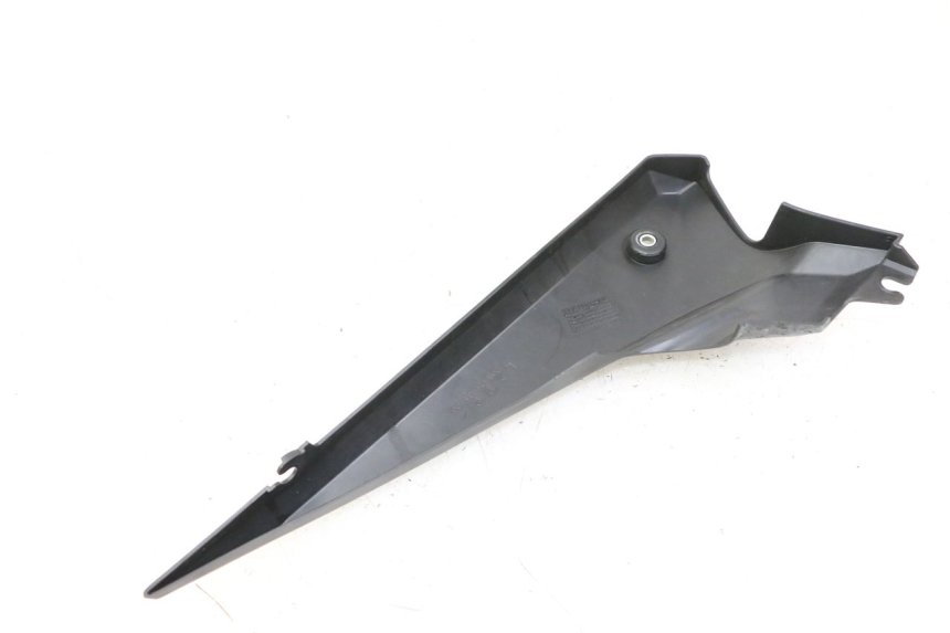 photo de UNTER SITZ VERKLEIDUNG LINKS YAMAHA XJ6 ABS 600 (2008 - 2016) - Alternative Perspektive