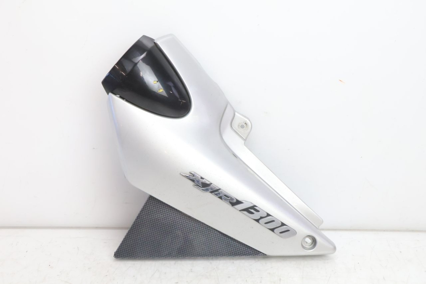 photo de UNTER SITZ VERKLEIDUNG LINKS YAMAHA XJR 1300 (1998 - 2002) - Hauptansicht