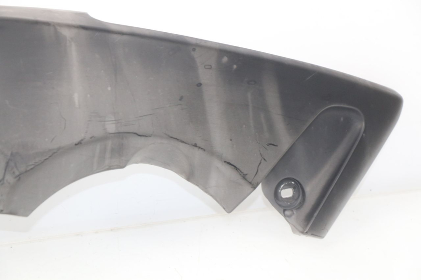 photo de LINKS UNTER DEM LINKEN SITZ YAMAHA XP T-MAX TMAX ABS 500 (2004 - 2007) - Oberflächenzustand und Material