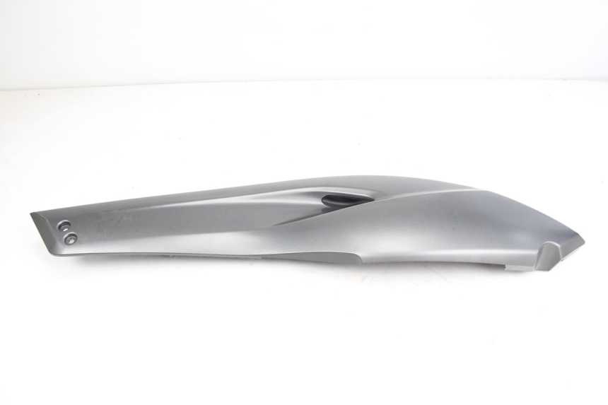 photo de UNTER SITZ VERKLEIDUNG LINKS YAMAHA XP T-MAX TMAX 500 (2008 - 2012) - Detailansicht des Bauteils