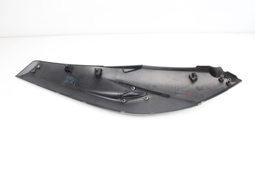 photo de UNTER SITZ VERKLEIDUNG LINKS YAMAHA XP T-MAX TMAX 500 (2008 - 2012) - Gesamtansicht des Produkts