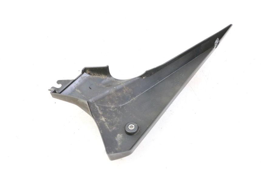 photo de UNTER SITZ VERKLEIDUNG LINKS YAMAHA XJ6 600 (2008 - 2016) - Zoom auf Gebrauchszustand