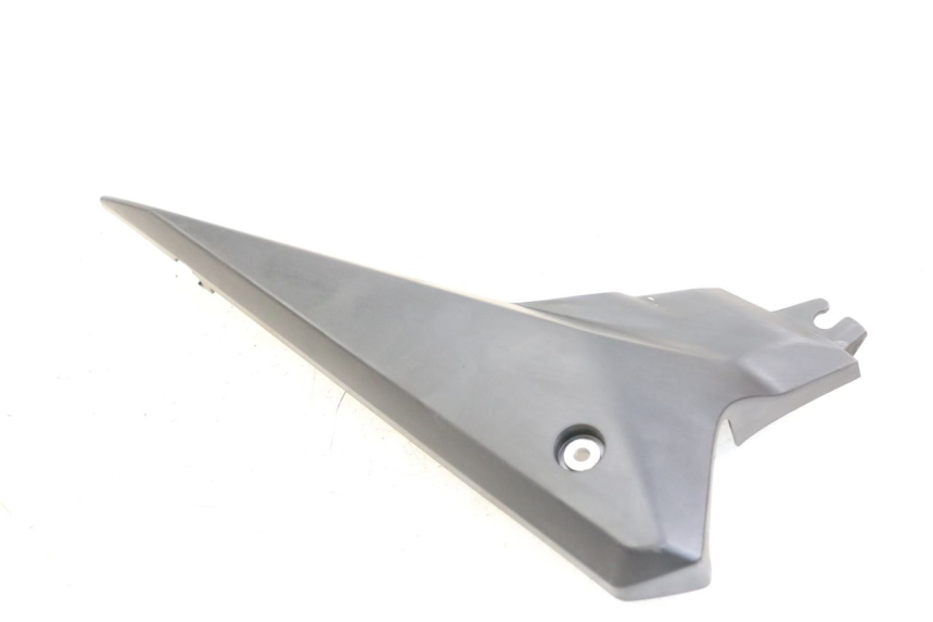 photo de UNTER SITZ VERKLEIDUNG LINKS YAMAHA XJ6 ABS 600 (2008 - 2016) - Alternative Perspektive