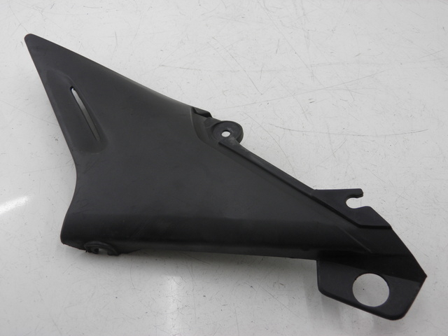 photo de UNTER SITZ VERKLEIDUNG LINKS YAMAHA XJS DIVERSION 600 (1997 - 1999) - Hauptansicht
