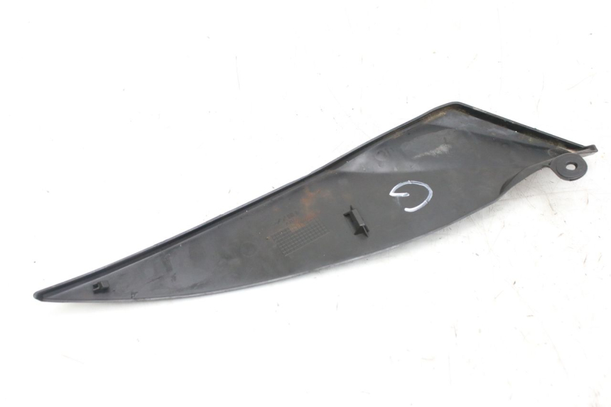 photo de LINKS UNTER DEM LINKEN SITZ YAMAHA YZF R1 1000 (2007 - 2008) - Zoom auf Gebrauchszustand