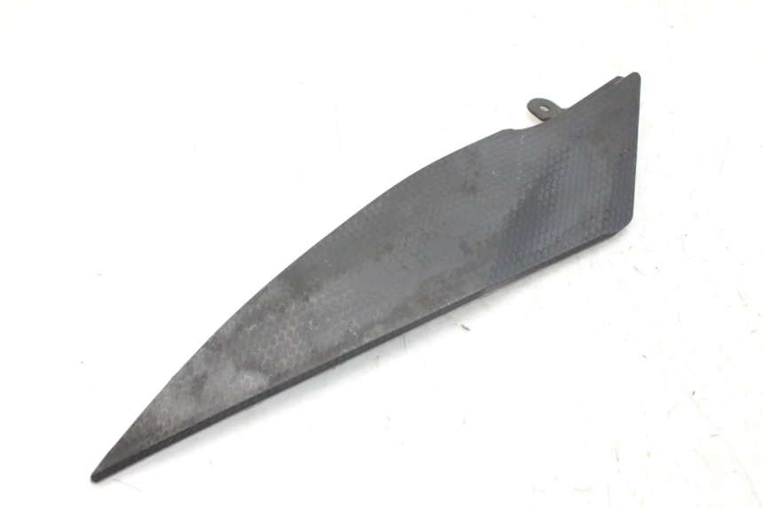 photo de LINKS UNTER DEM LINKEN SITZ YAMAHA YZF R1 1000 (2007 - 2008) - Oberflächenzustand und Material