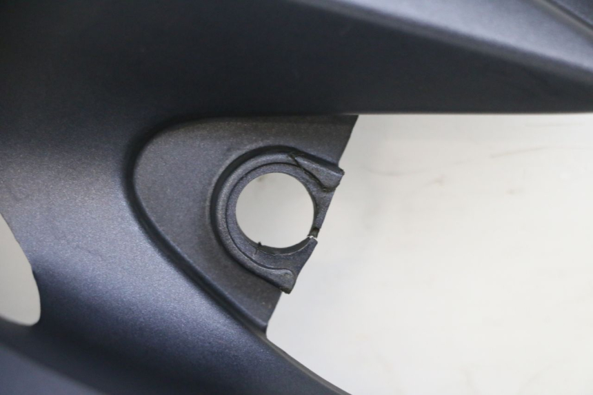 photo de UNTER SITZ VERKLEIDUNG LINKS KAWASAKI ZR 7 750 (1999 - 2004) - Oberflächenzustand und Material