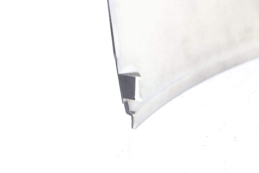 photo de UNTER SITZ VERKLEIDUNG GOES WIKI 125 (2010 - 2015) - Alternative Perspektive