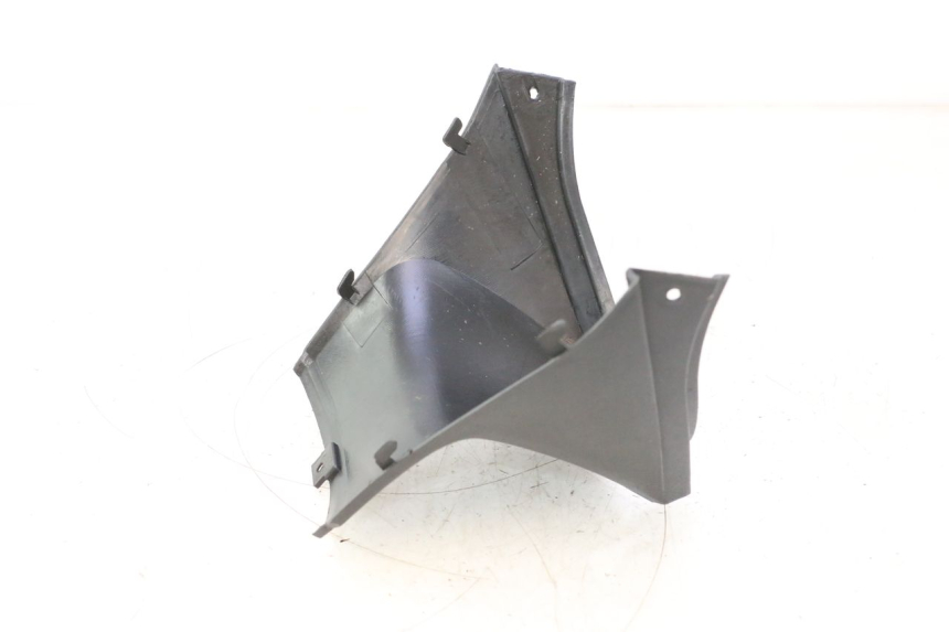photo de UNTER SITZ VERKLEIDUNG VASTRO GP 2T 50 (2013 - 2017) - Detailansicht des Bauteils