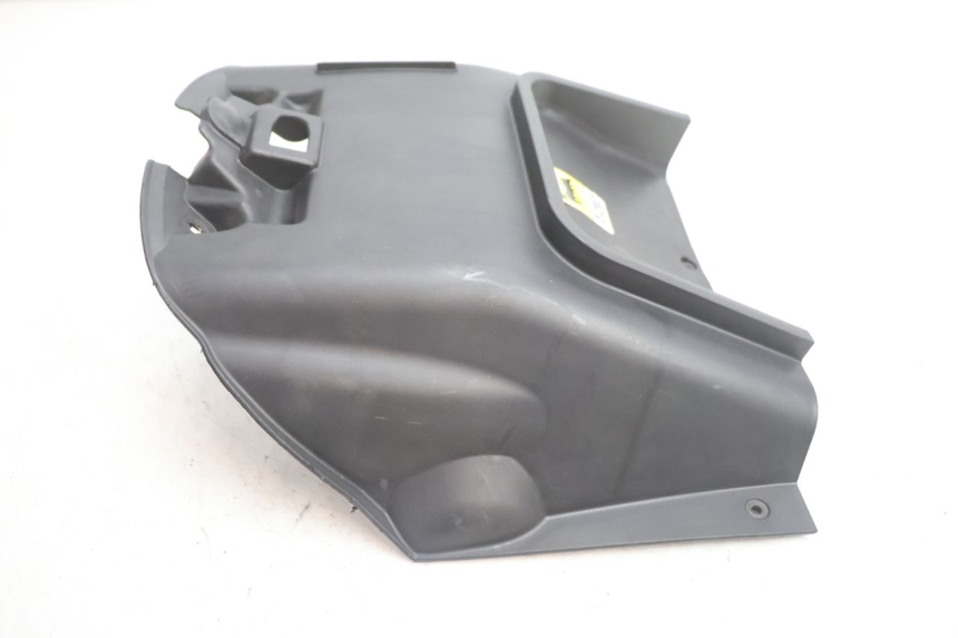 photo de UNTER SITZ VERKLEIDUNG GILERA GP 800 (2007 - 2013) - Alternative Perspektive