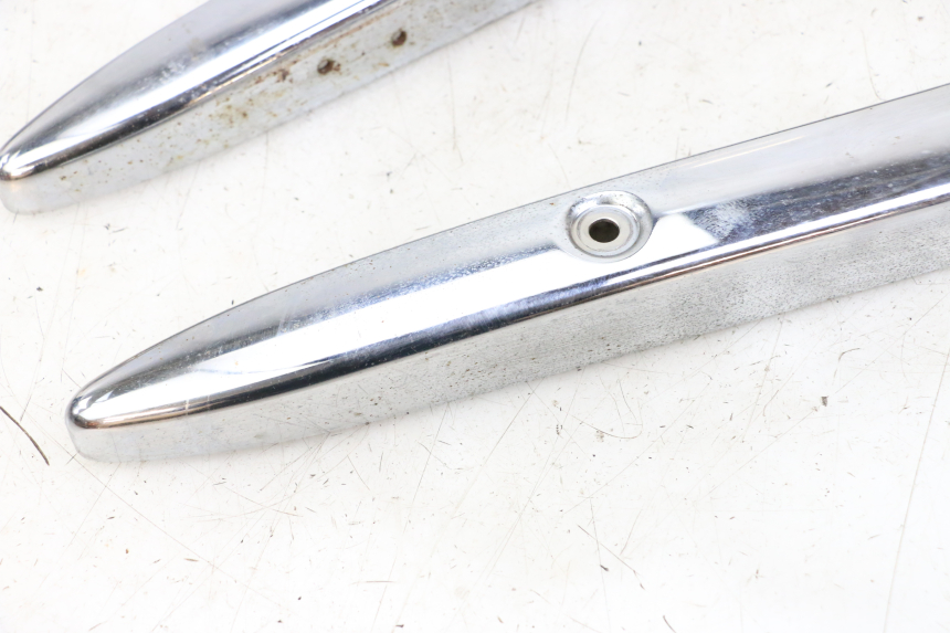 photo de UNTER SITZ VERKLEIDUNG SUZUKI GZ MARAUDER 125 (1998 - 2004) - Alternative Perspektive