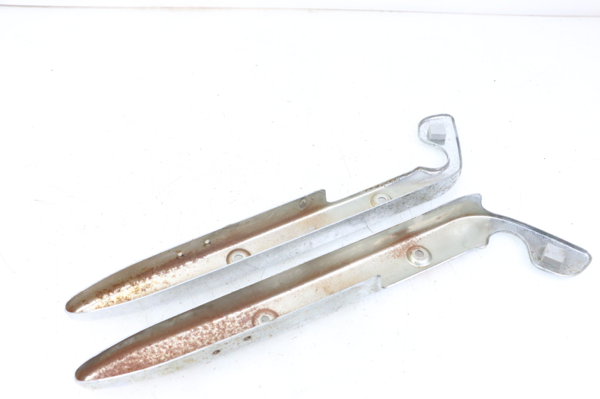 photo de UNTER SITZ VERKLEIDUNG SUZUKI GZ MARAUDER 125 (1998 - 2004) - Geprüftes Gebrauchtteil