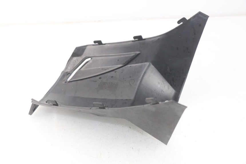 photo de UNTER SITZ VERKLEIDUNG RIDE JUMP 2T 50 (2012 - 2017) - Zoom auf Gebrauchszustand