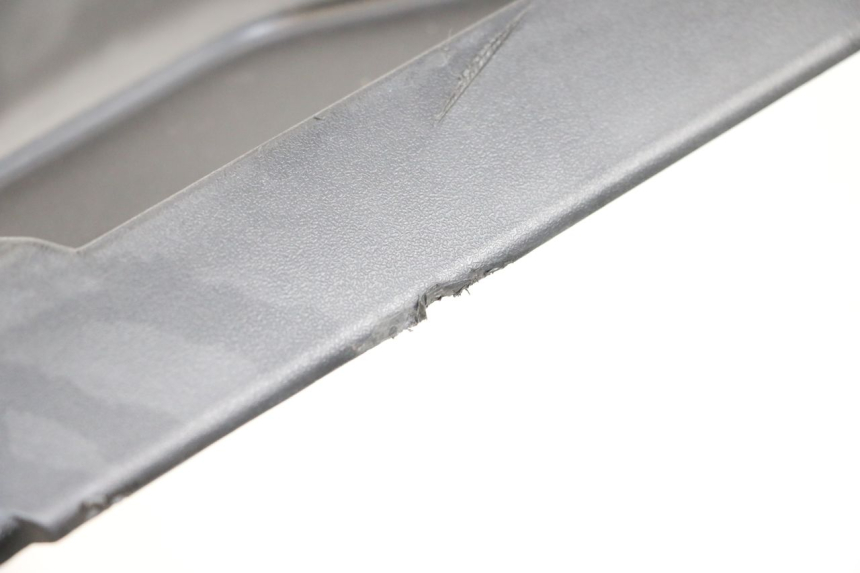 photo de SITZBANKABDECKUNG PEUGEOT KISBEE 4T 50 (2018 - 2022) - Alternative Perspektive